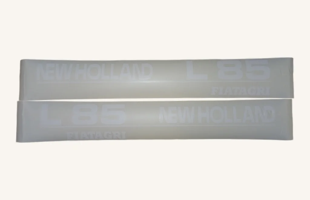 [1061275] Typenklebersatz New Holland L85