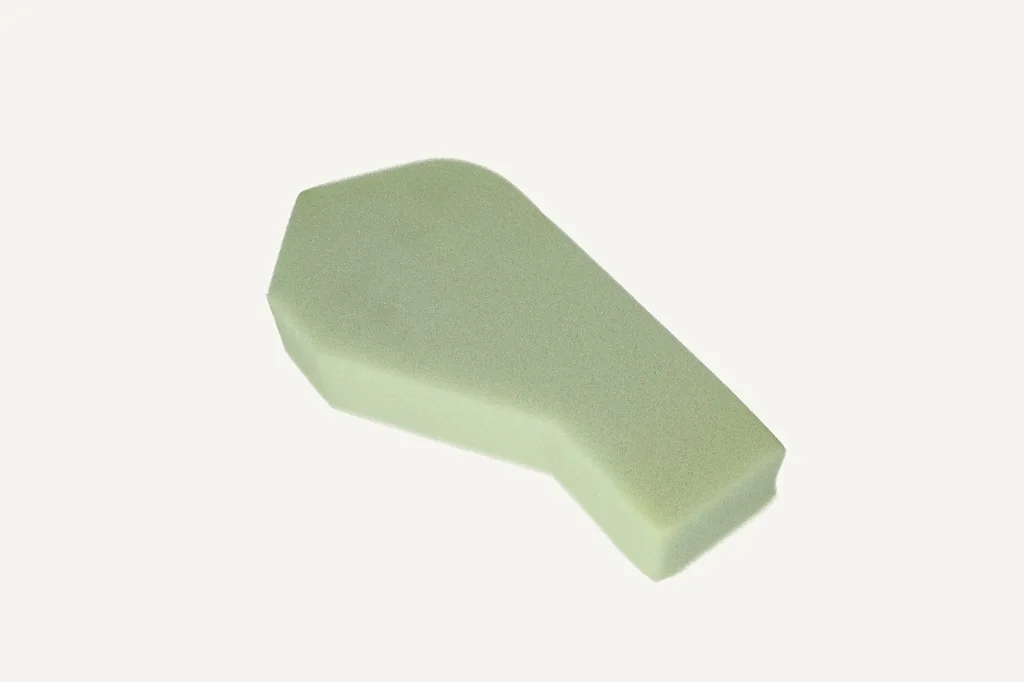 [1055371] Seal Profile Radiator left top