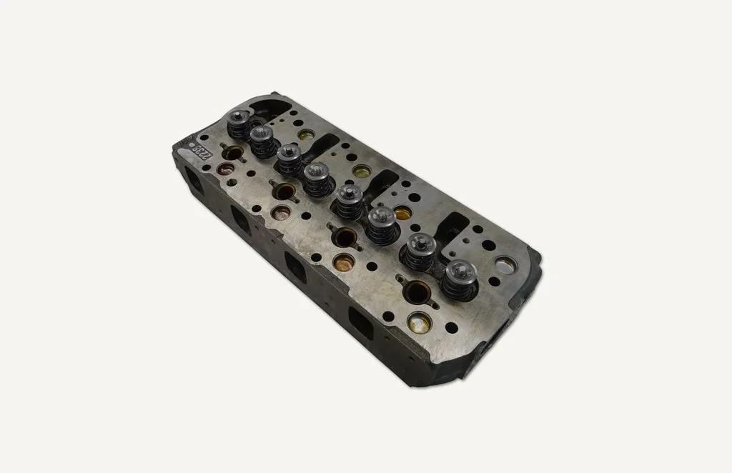 [1015050] Culasse avec soupapes 8045.05R 8045.06